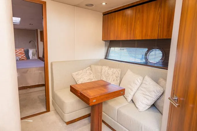Symmetry Yacht Photos Pics Dinette
