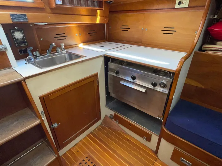 Prelude Yacht Photos Pics 