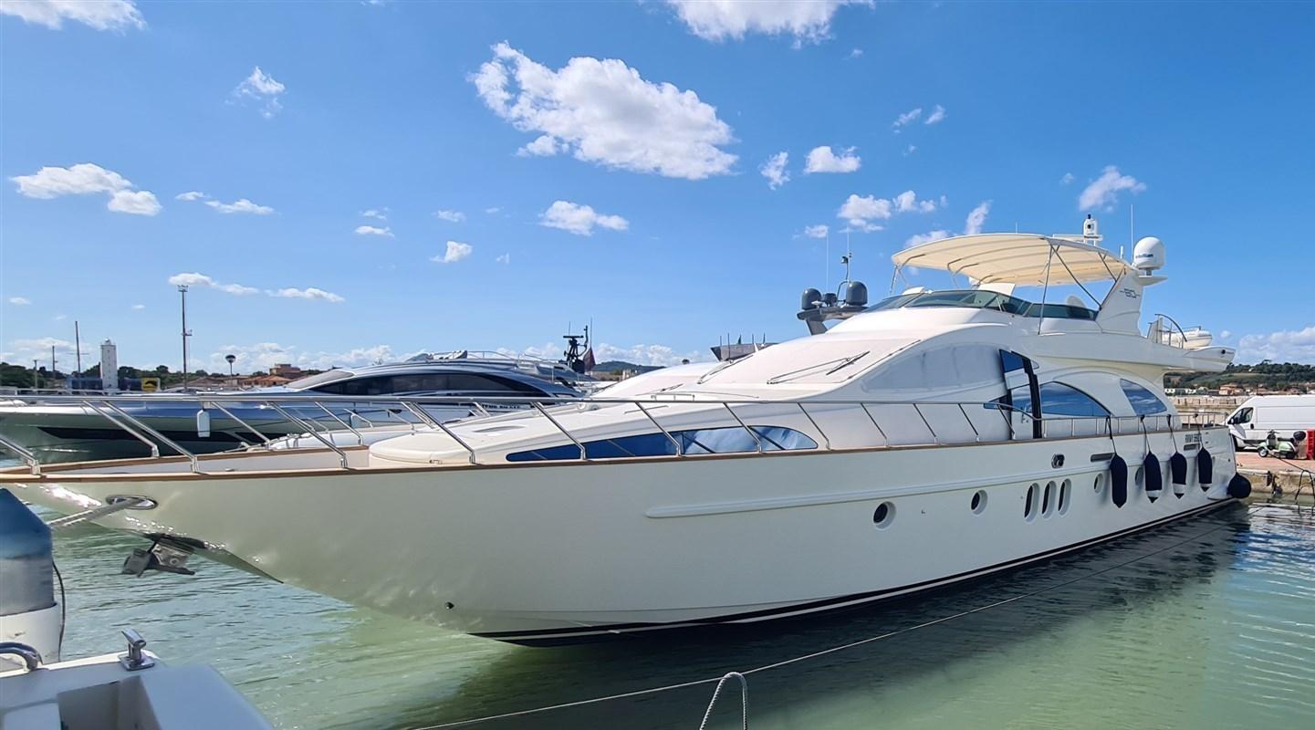 2005 Azimut 80