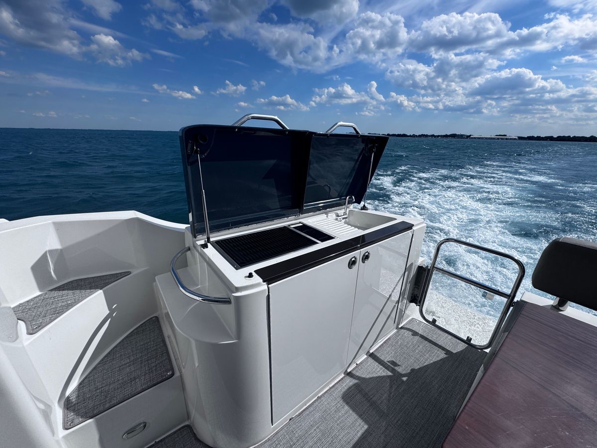 2018 Carver 43 