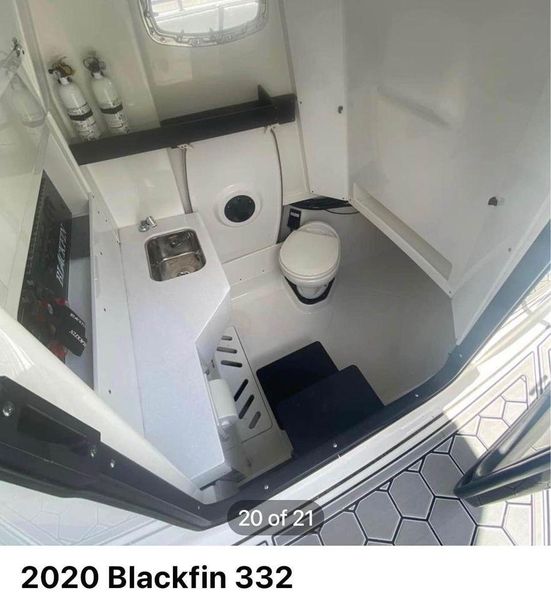 2020 Blackfin 332 Center Console