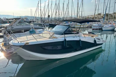 2018 Quicksilver Activ 875 Sundeck