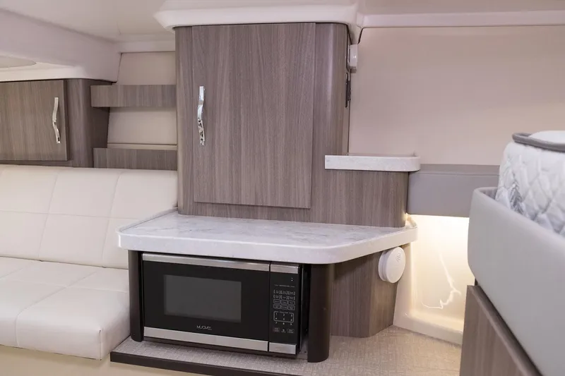  Yacht Photos Pics Manufacturer Provided Image