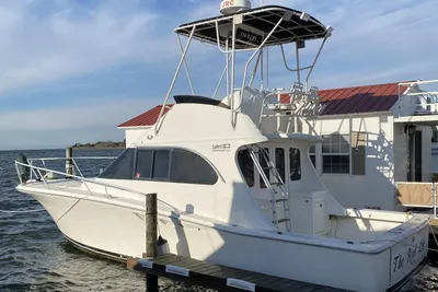 Luhrs Tournament 320 Convertible
