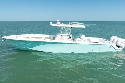 SeaVee 390Z