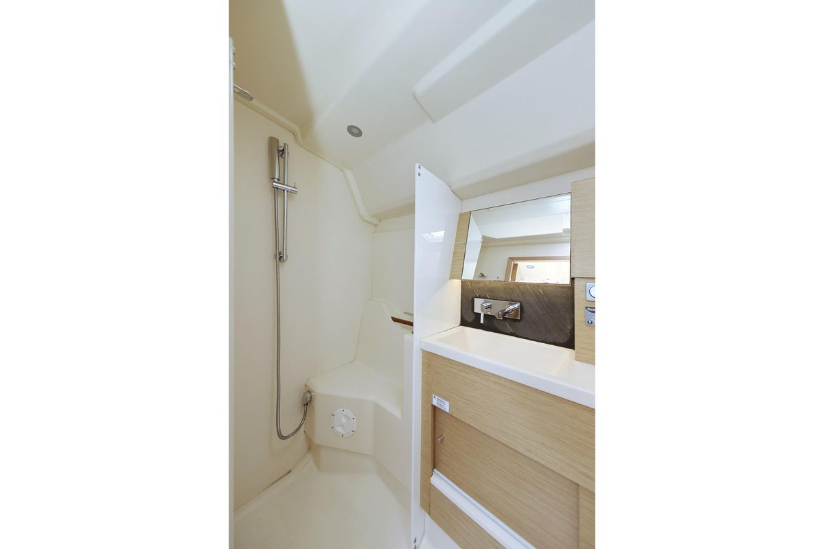 2019 Hanse 46 
