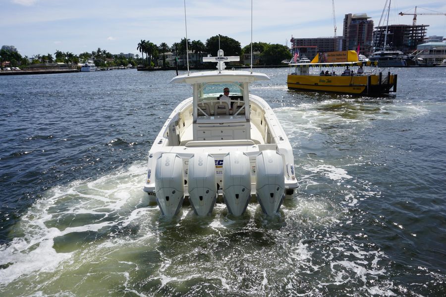 2022 Boston Whaler 380 Outrage