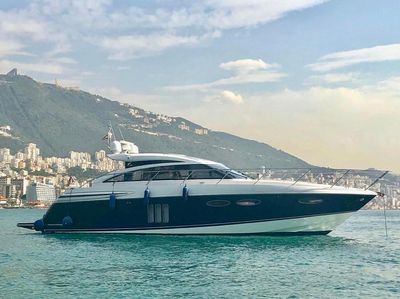 Yacht