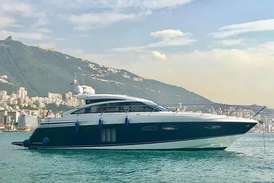2010 Princess V52