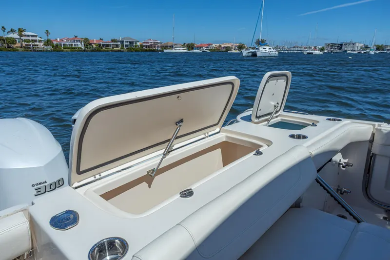 Gimme Shelter II Yacht Photos Pics 