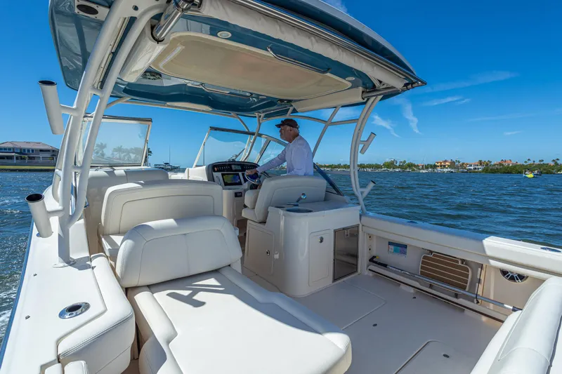 Gimme Shelter II Yacht Photos Pics 