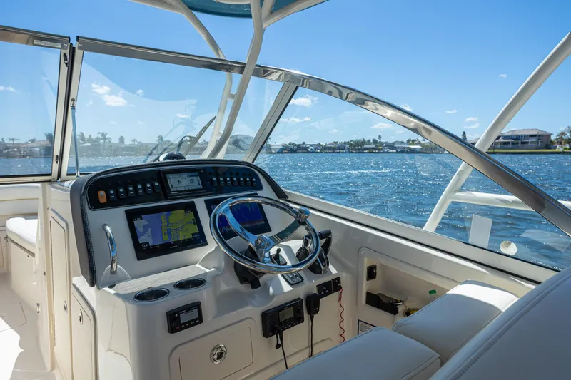 Gimme Shelter II Yacht Photos Pics 