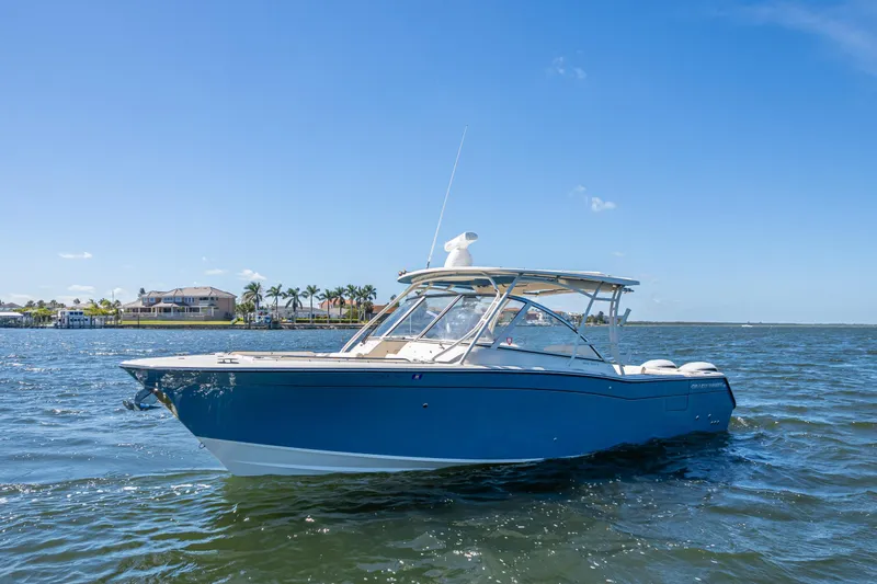 Gimme Shelter II Yacht Photos Pics 