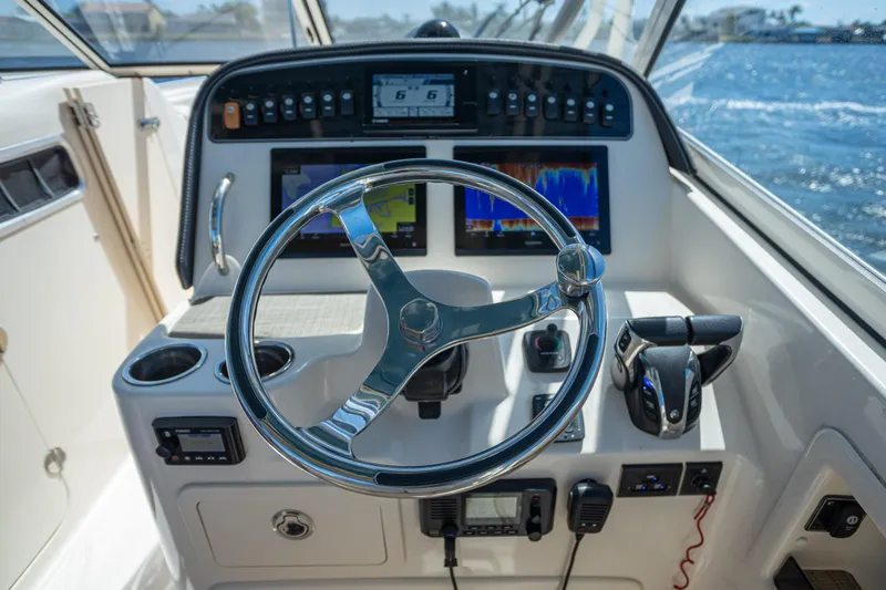 Gimme Shelter II Yacht Photos Pics 