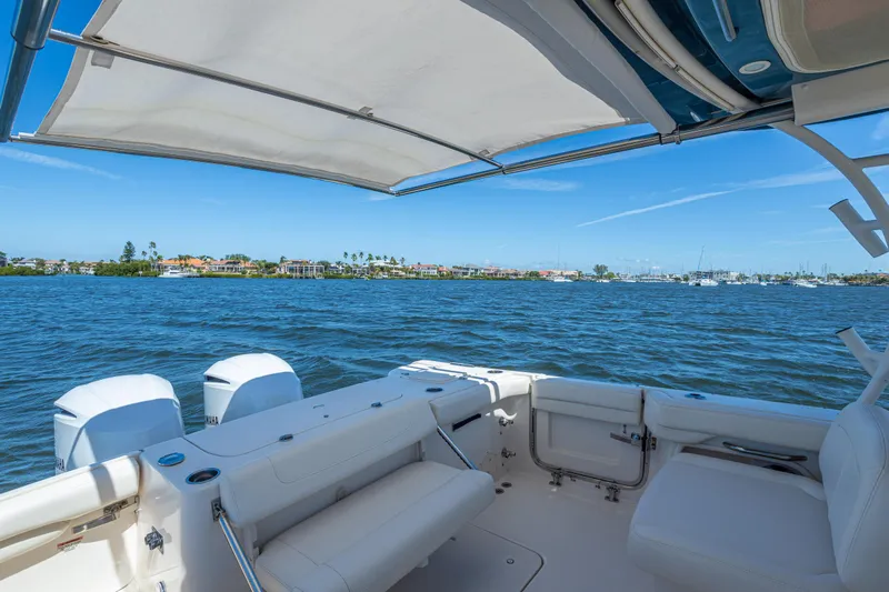 Gimme Shelter II Yacht Photos Pics 