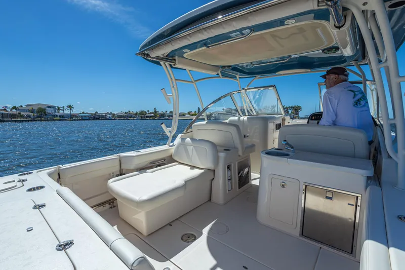 Gimme Shelter II Yacht Photos Pics 