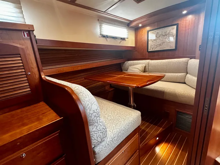 Unleashed III Yacht Photos Pics 