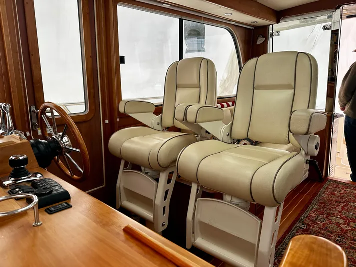 Unleashed III Yacht Photos Pics 