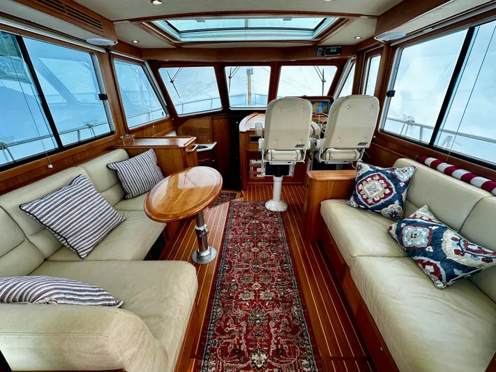 Unleashed III Yacht Photos Pics 