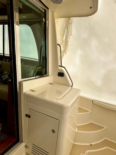 Unleashed III Yacht Photos Pics 