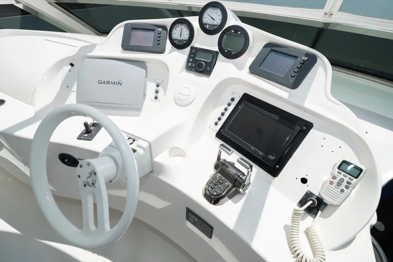 By Residual Yacht Photos Pics 