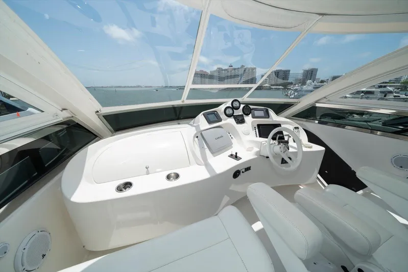 By Residual Yacht Photos Pics 