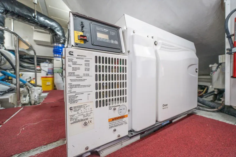 By Residual Yacht Photos Pics 