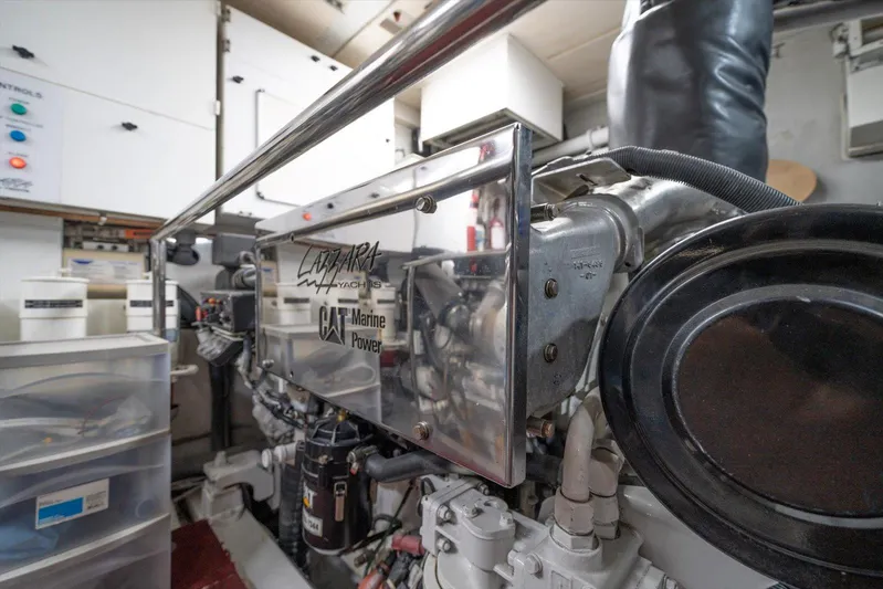 By Residual Yacht Photos Pics 