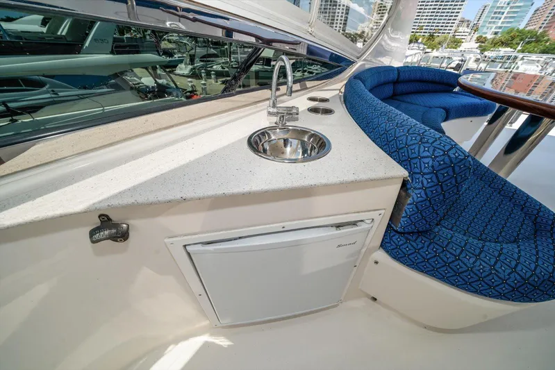 By Residual Yacht Photos Pics 