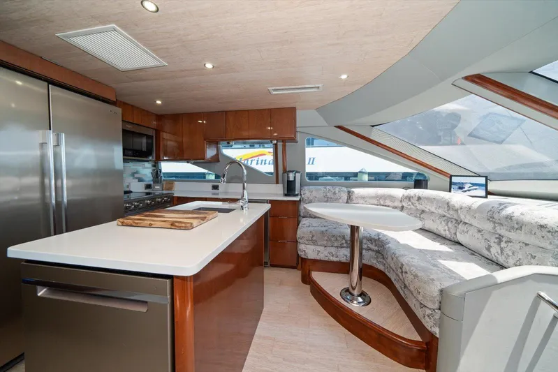 By Residual Yacht Photos Pics 