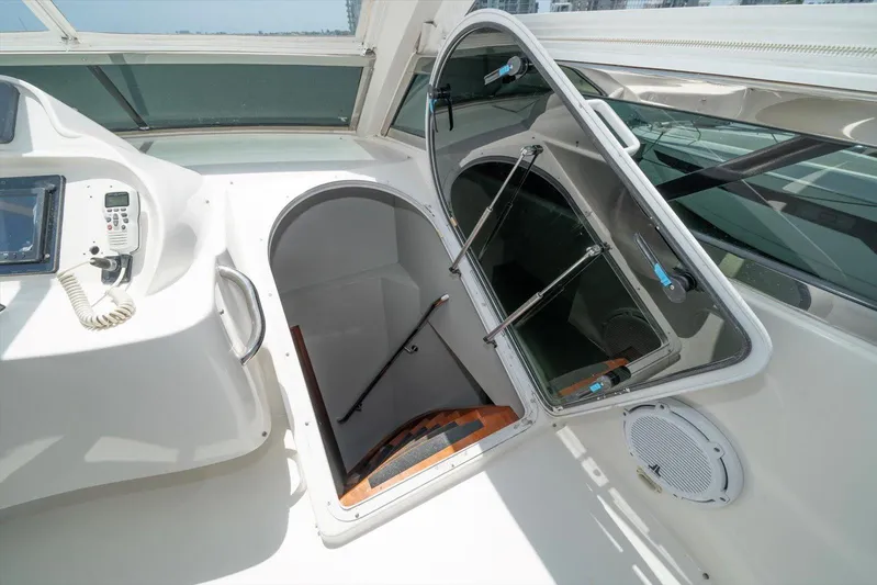 By Residual Yacht Photos Pics 