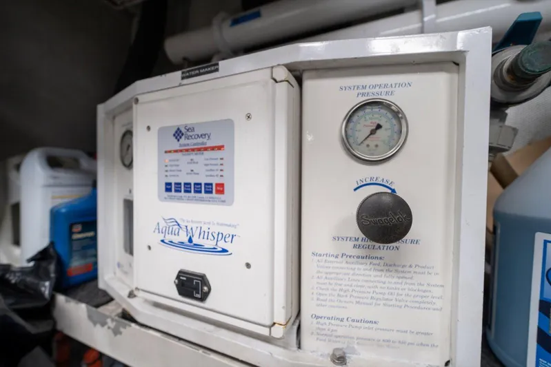 By Residual Yacht Photos Pics 