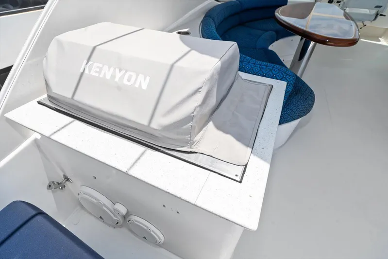 By Residual Yacht Photos Pics 