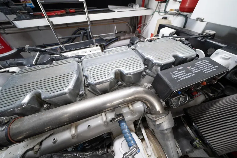 By Residual Yacht Photos Pics 