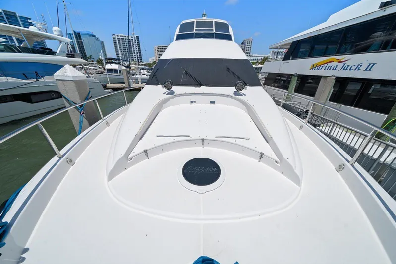 By Residual Yacht Photos Pics 