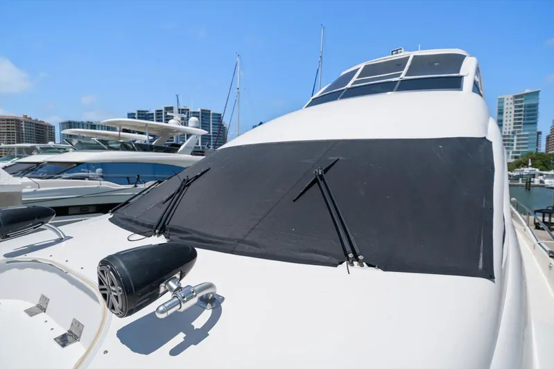 By Residual Yacht Photos Pics 