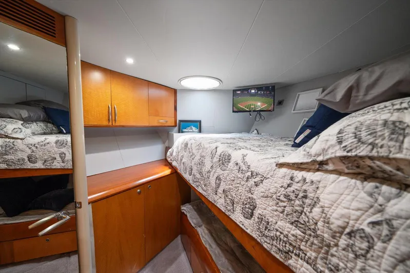 By Residual Yacht Photos Pics 