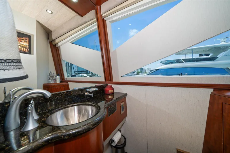 By Residual Yacht Photos Pics 