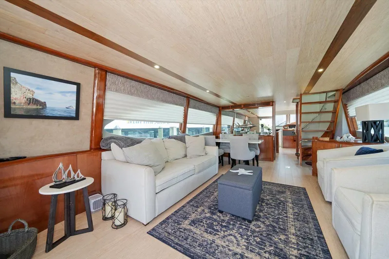 By Residual Yacht Photos Pics 