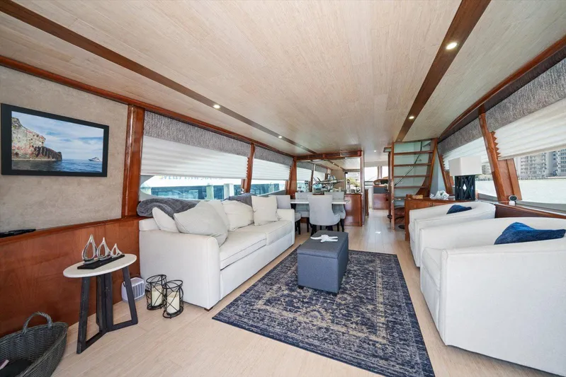 By Residual Yacht Photos Pics 