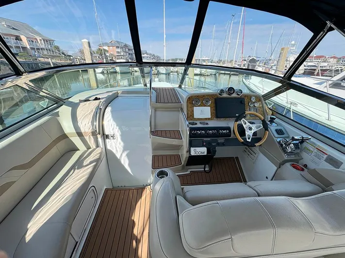  Yacht Photos Pics Cockpit from aft