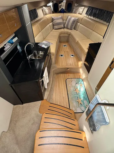  Yacht Photos Pics Cabin