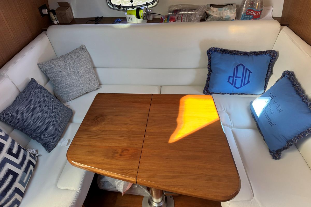 2022 Tiara Yachts 43 