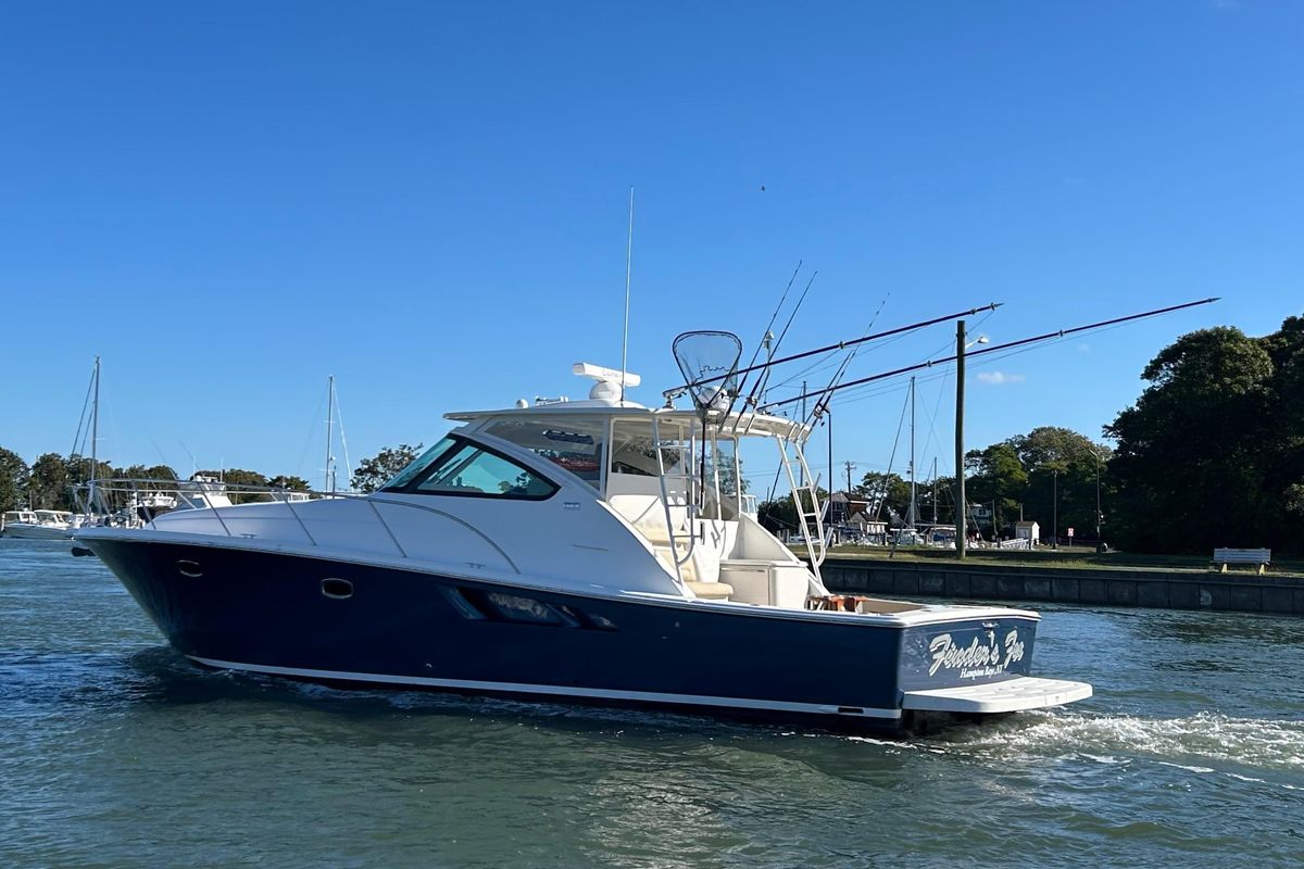 2022 Tiara Yachts 43 