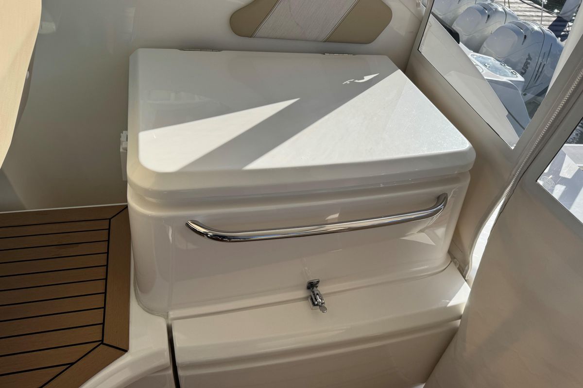 2022 Tiara Yachts 43 