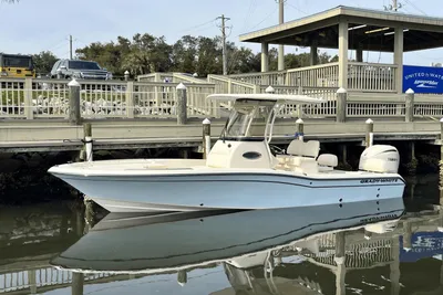 Grady-White 231 CE