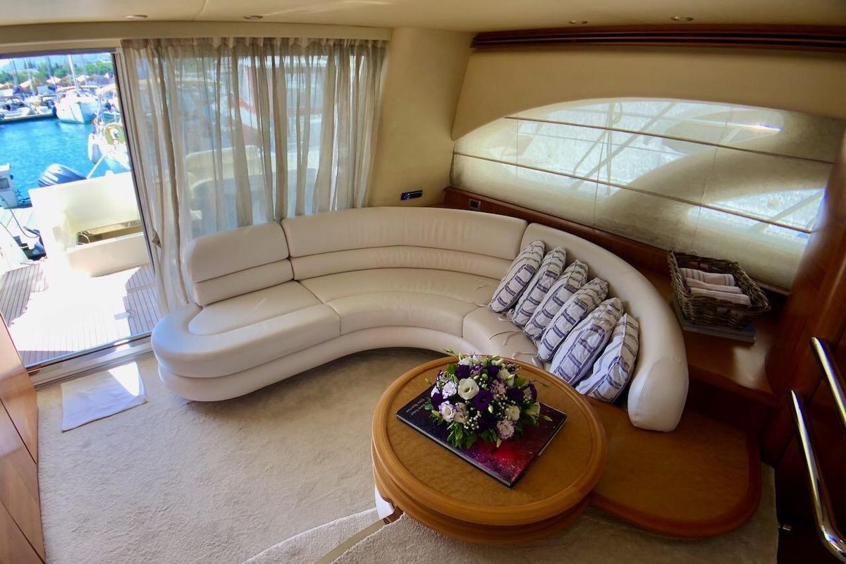 2011 Azimut 55 