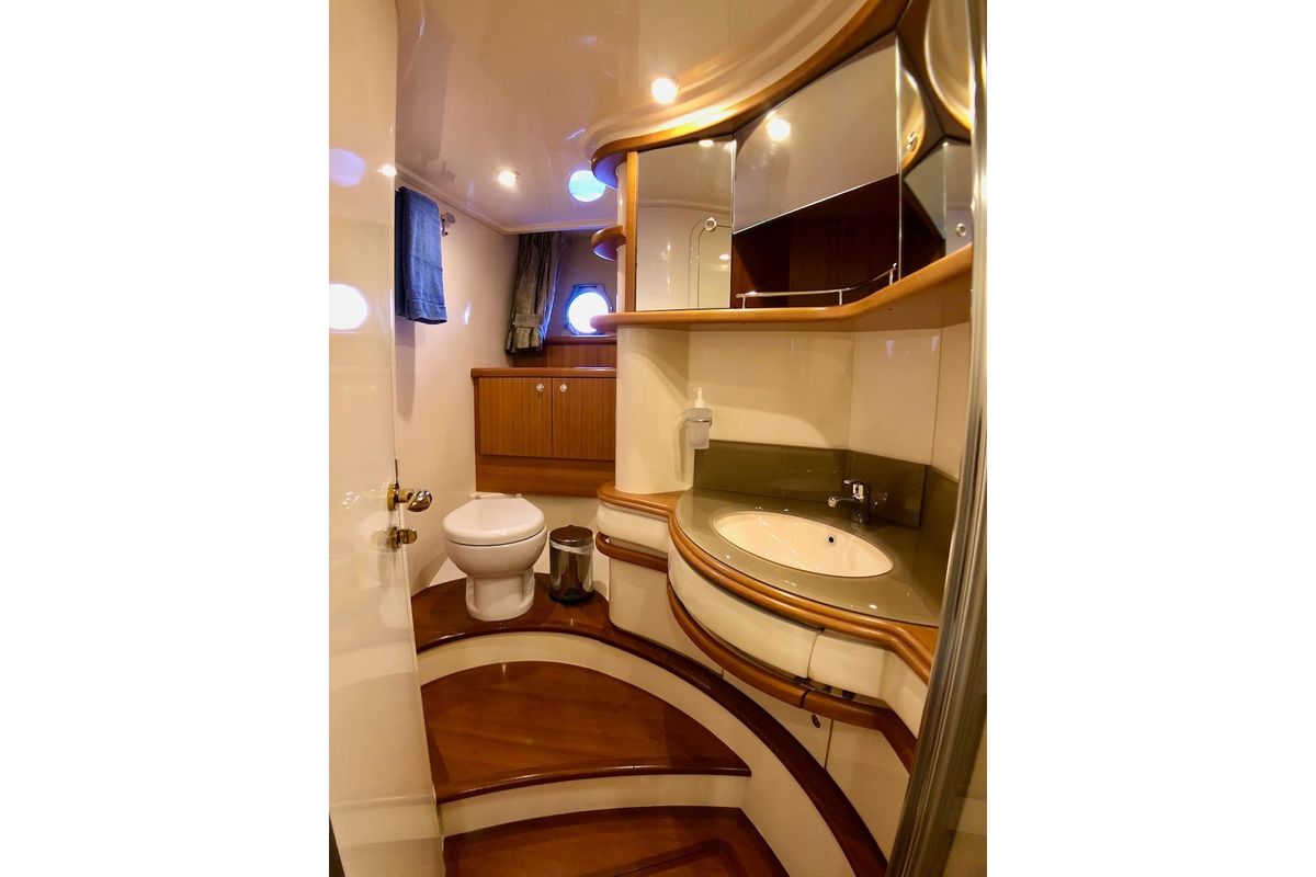 2011 Azimut 55 