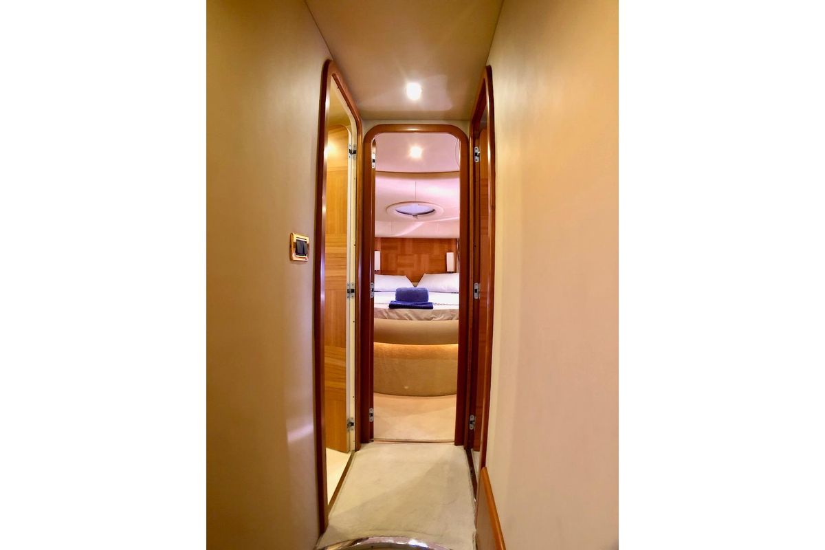 2011 Azimut 55 