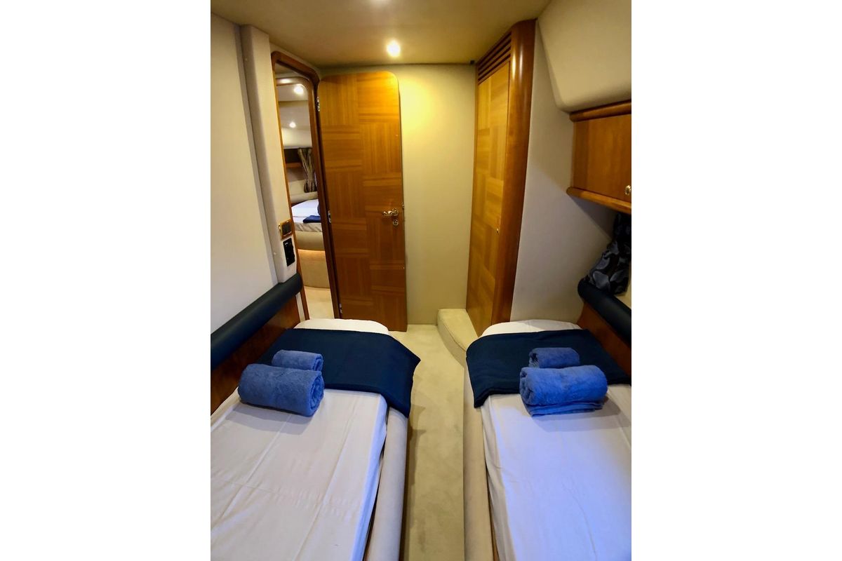 2011 Azimut 55 